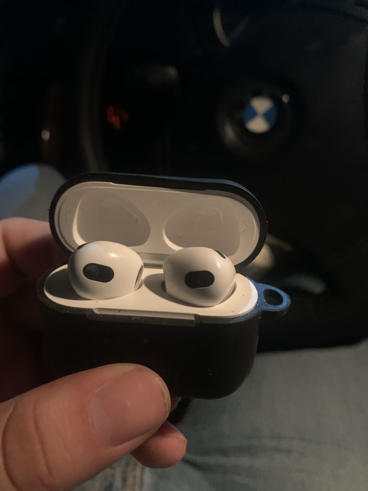 Airpods новые