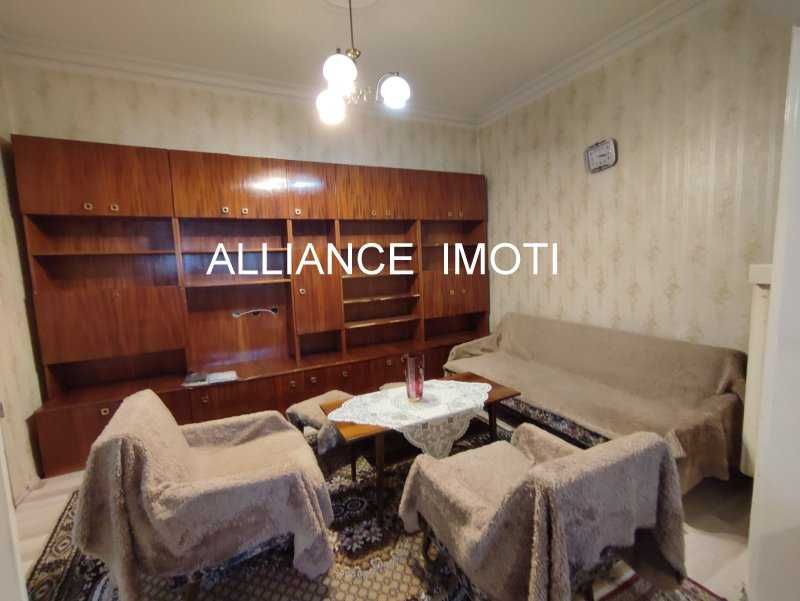 2 - стаен апартамент в кв. Оборище