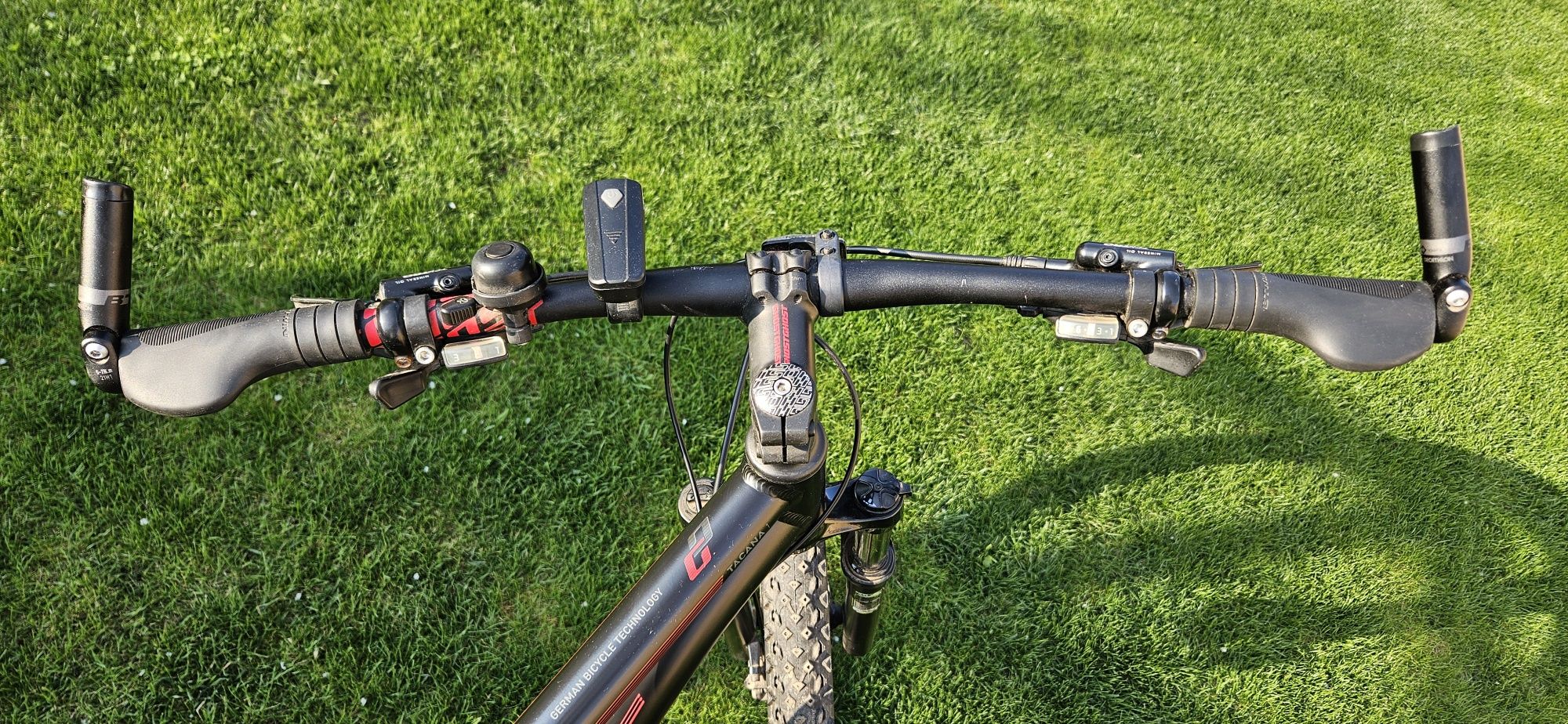 Bicicleta GHOST, cadru M, roti de 29