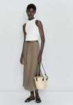 Ленена пола Massimo Dutti