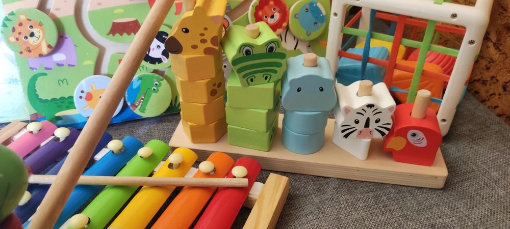 Лот дървени играчки