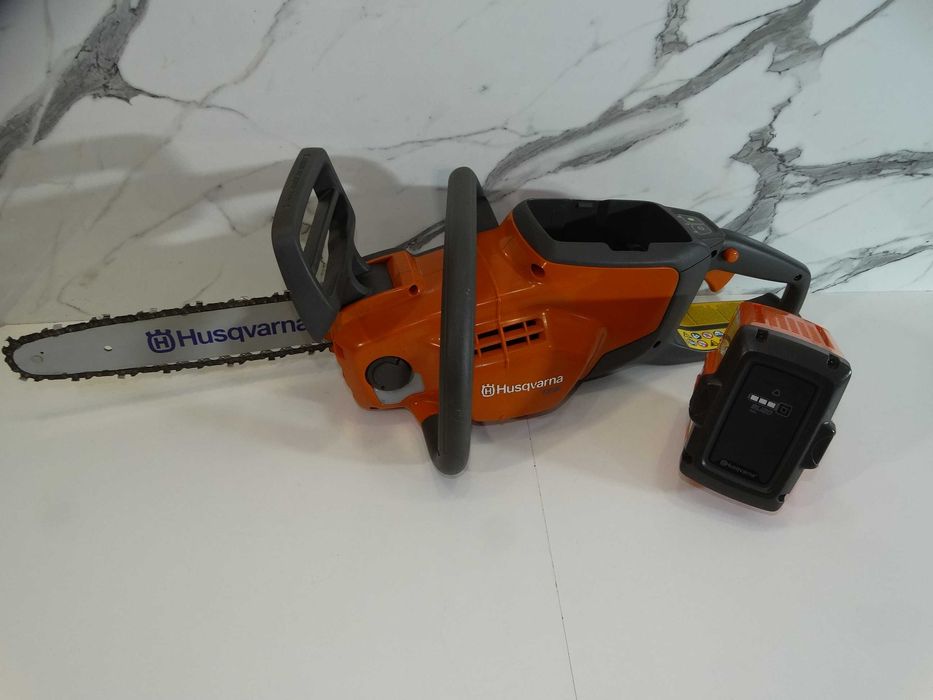 Husqvarna 120i + BLI 20 - Акумулаторна резачка