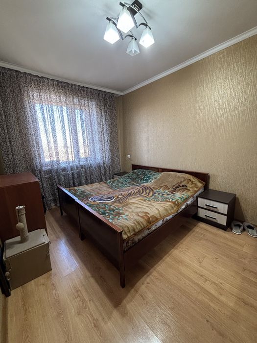 Кровать, две полуторки, продается с матрасом