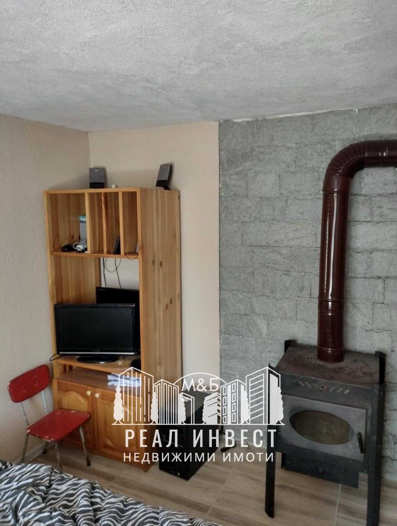Продавам къща в с. Константиново
