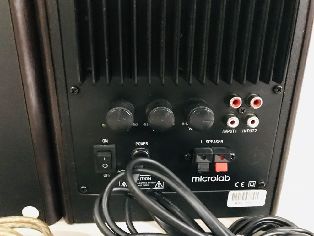 Акустическую систему microlab
