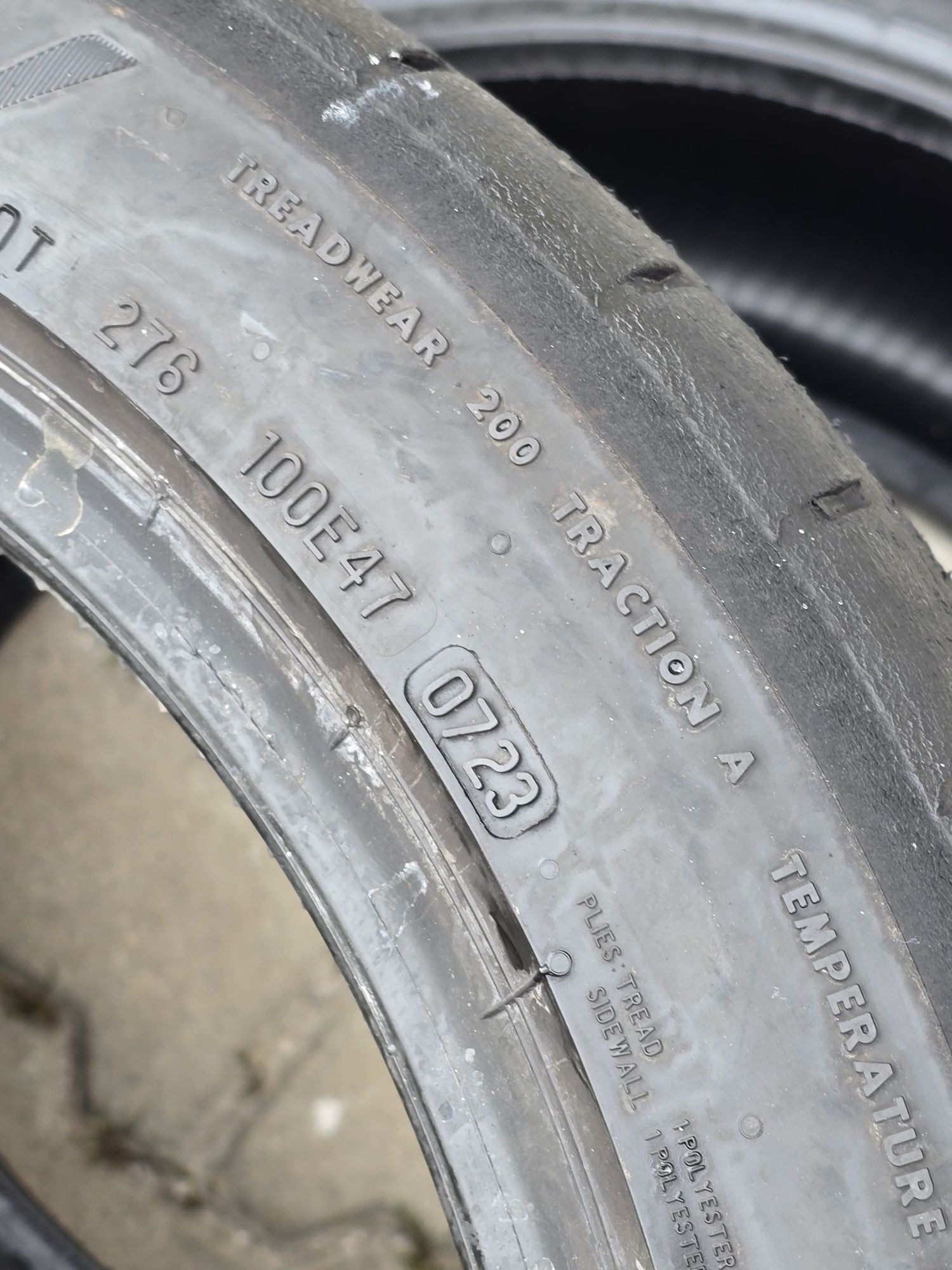 225 45 17 Bridgestone сликове 2бр