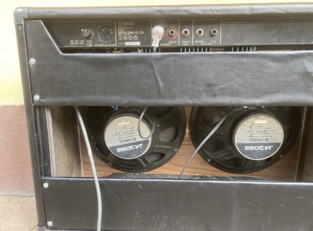 Yamaha G100-212 II amplificator chitara