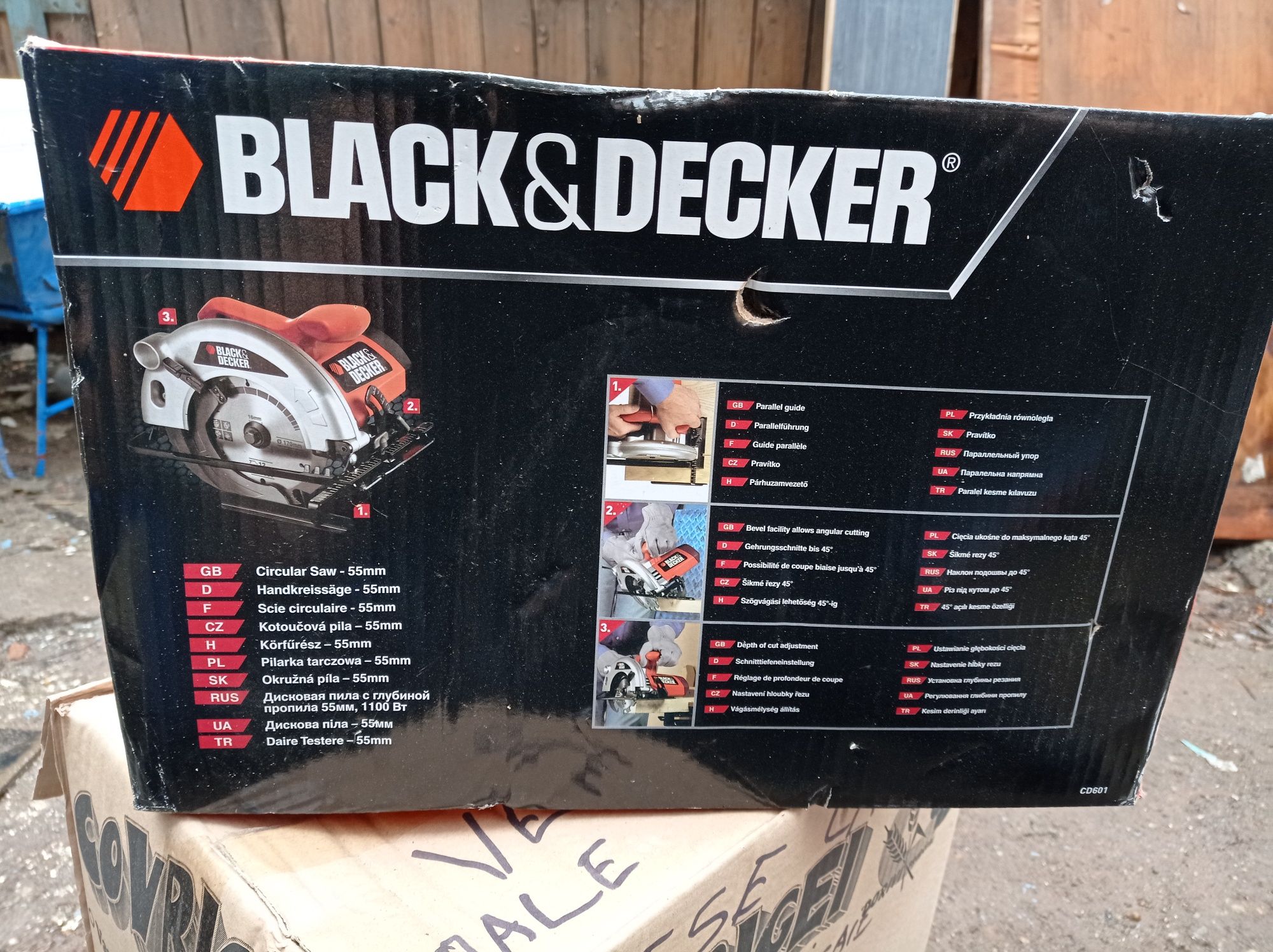 Fierastrau circular Black & Decker CD601. 1100W, 5000 RPM, adancime 55
