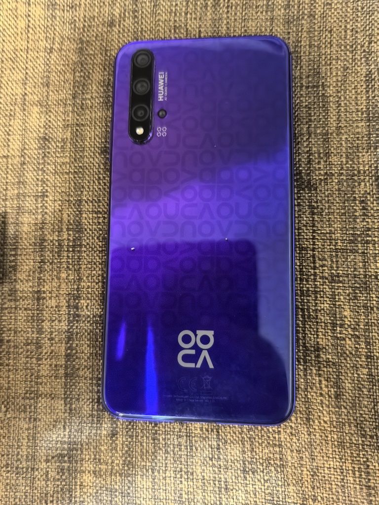 Huawei nova 5t в отличном состоянии