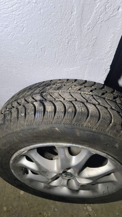 Vând anvelope de iarnă Debica