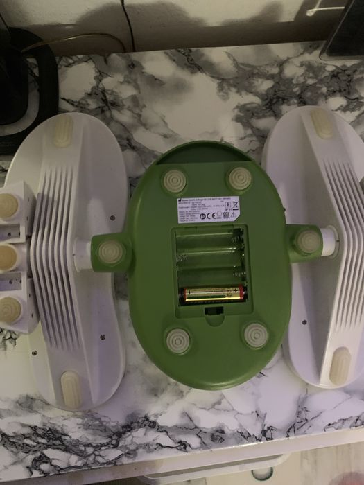 Acesta este un stimulator de circulație Beurer FM 250 Vital Legs.