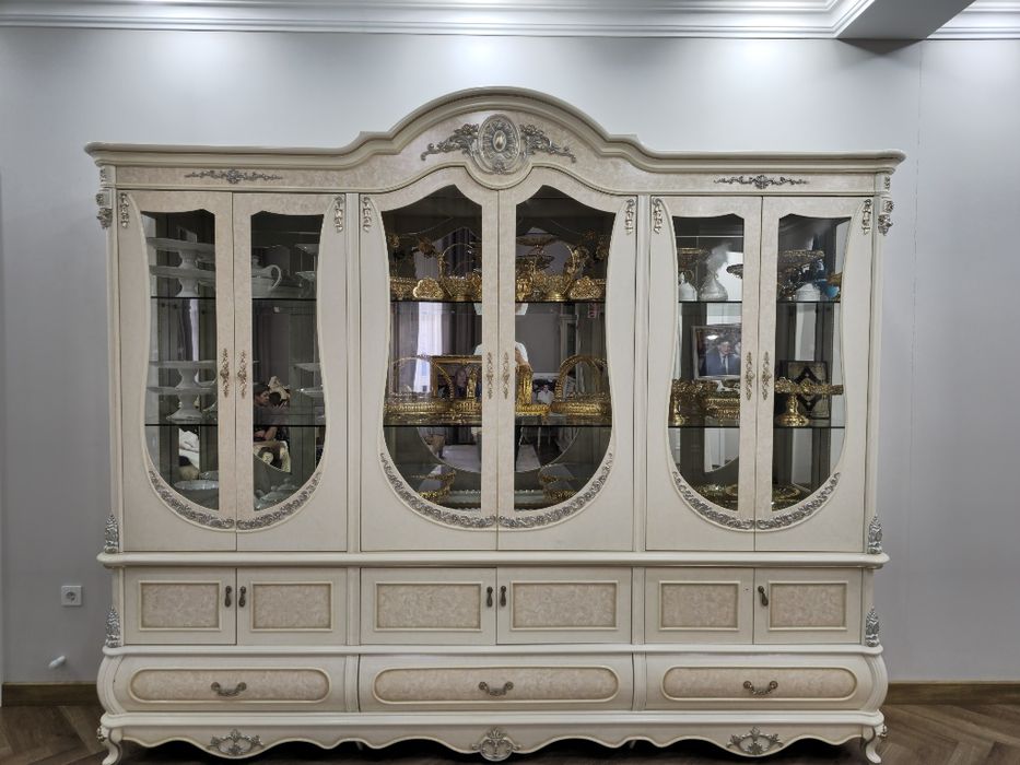 Стенка горка идеальном состоянии