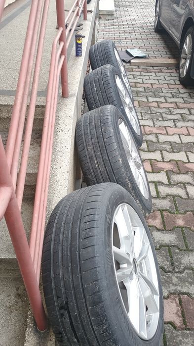 Vând Vredestein ultrac satin 215 55 R17