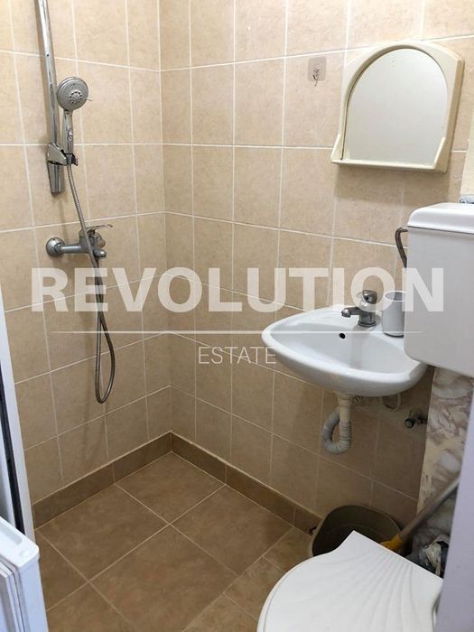 Дава се под наем Едностаен апартамент в Варна, Нептун - 20 кв.м за 175 € - Снимка #3