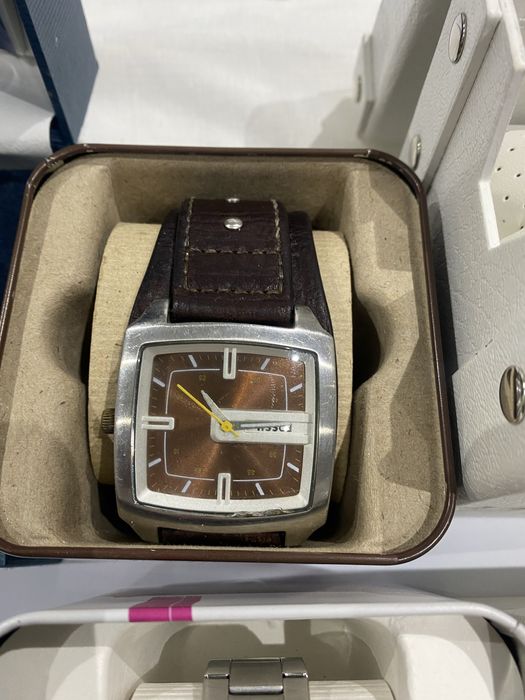 Ceasuri(pachet 7buc) Fossil,Michael Kors, Police1200 lei toate