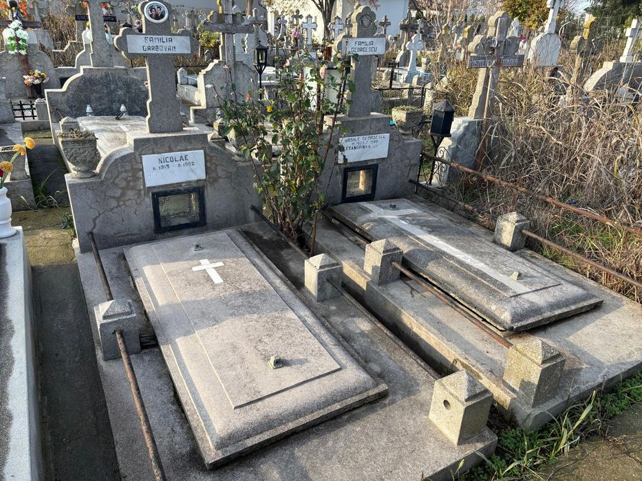 2 Locuri de veci 2 cripte fiecare, Cimitirul Glina, centura Bucuresti