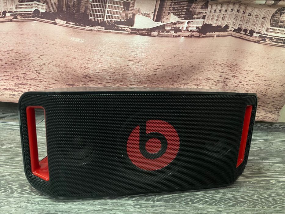 Bluetooth колонка Beats Beatbox portable