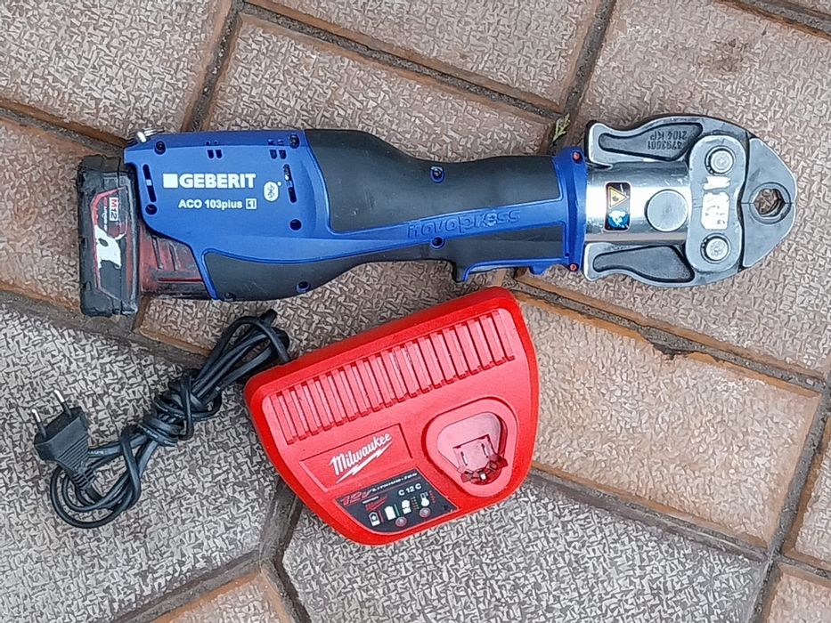 Presa de sertizat NOVO PRESS-GEBERIT  ACO  103 plus ca și noua
