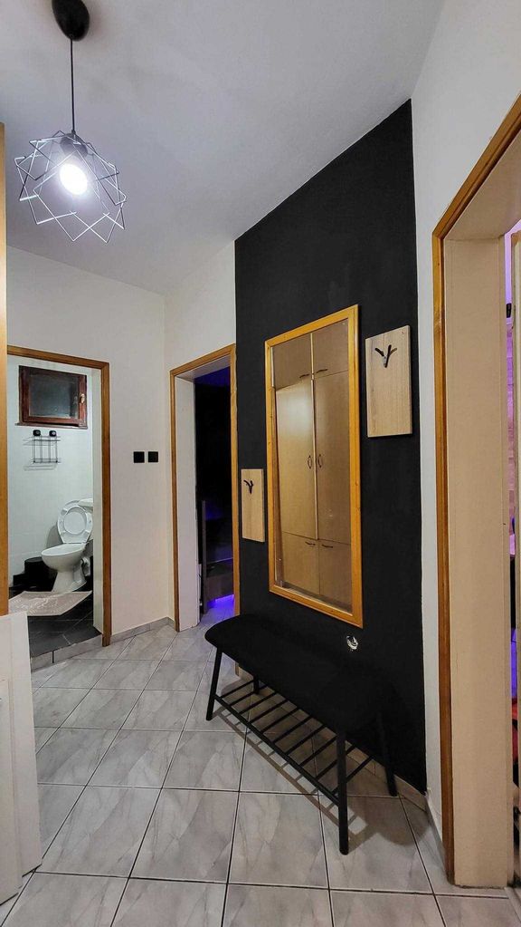 Дава се под наем Двустаен апартамент в Пловдив, Кършияка - 80 кв.м за 270 € - Снимка #7