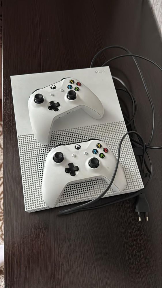 Продам xbox one s