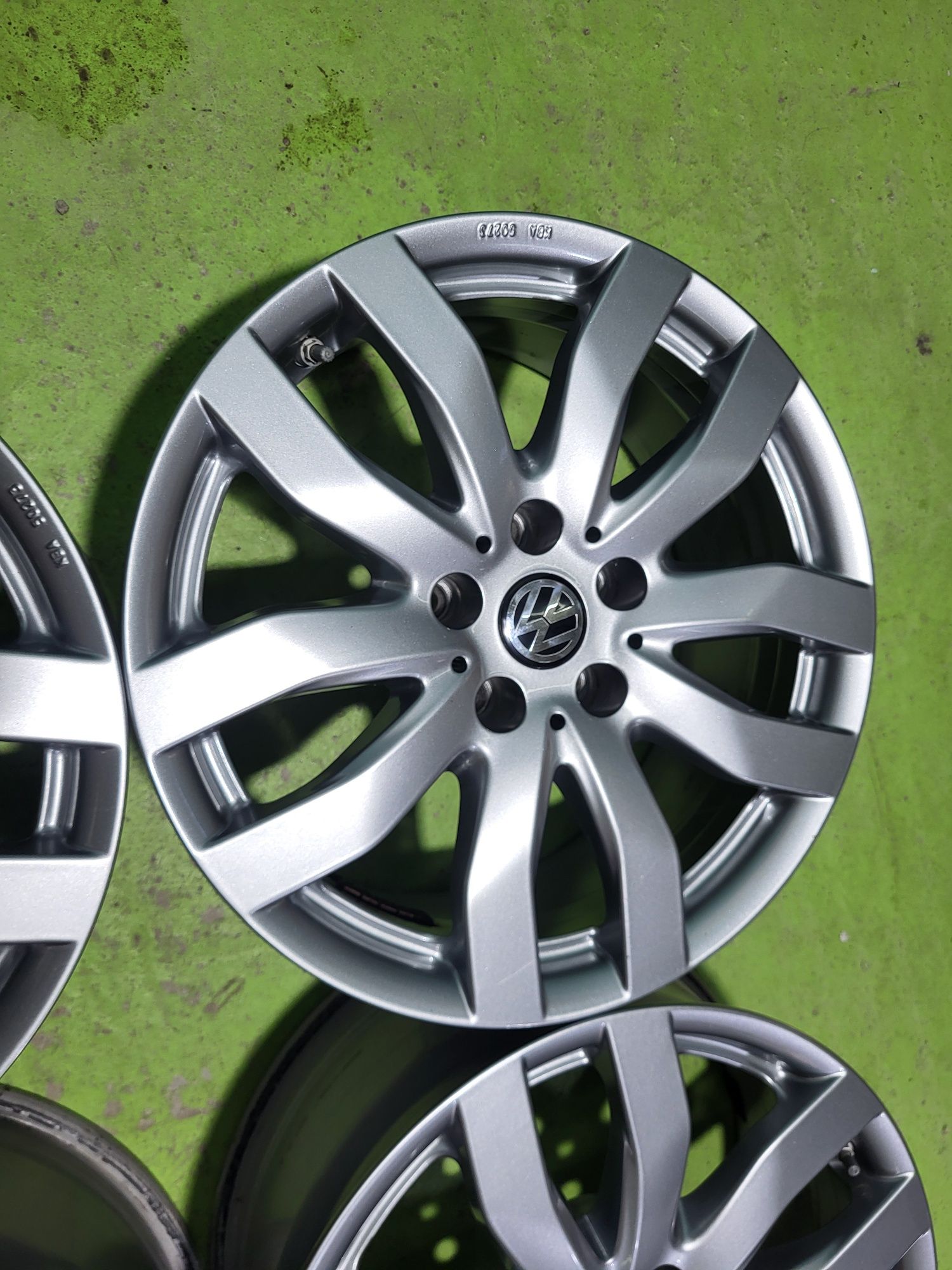 17 5x112 Vw Tiguan Audi лети джанти 5х112 ауди