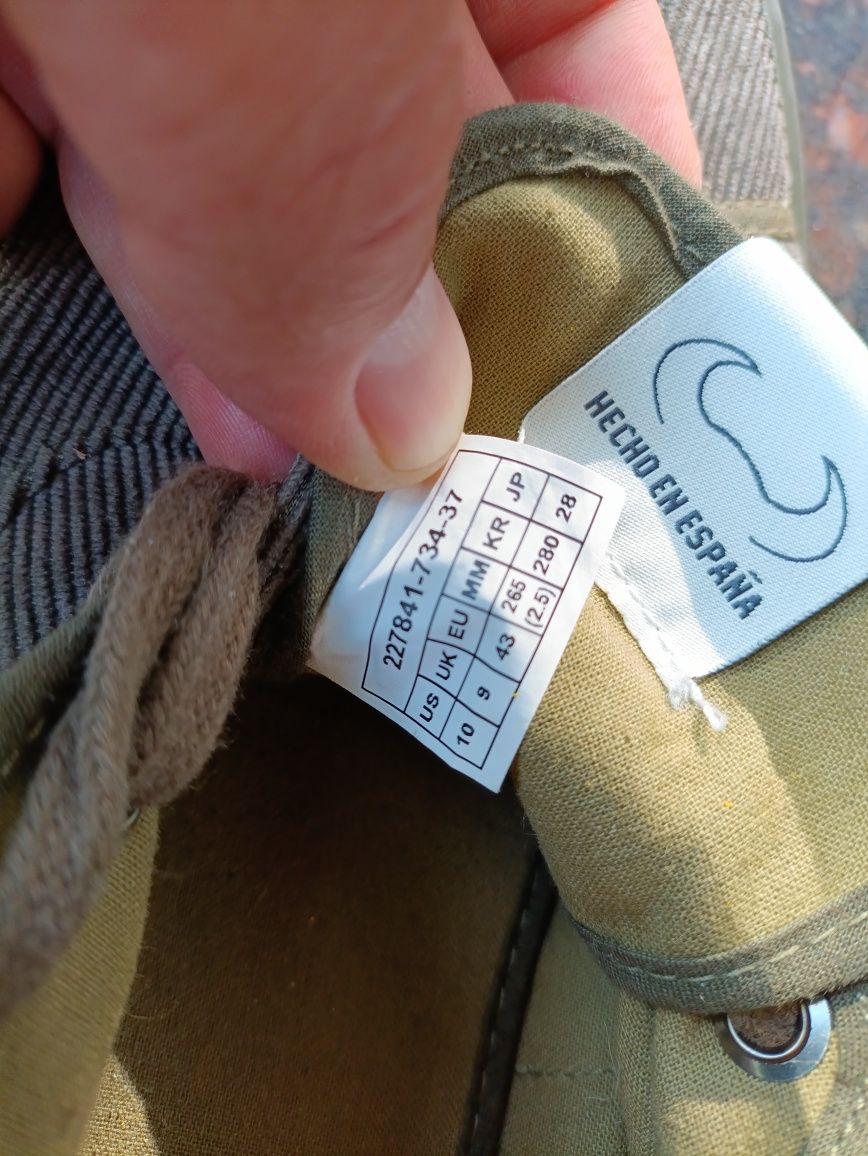 Мъжки кецове Levi's ,N 43 .