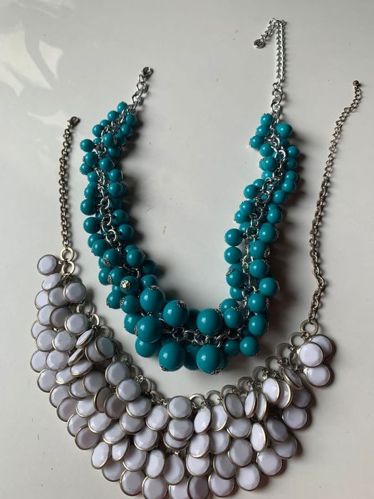 Два роскошных колье