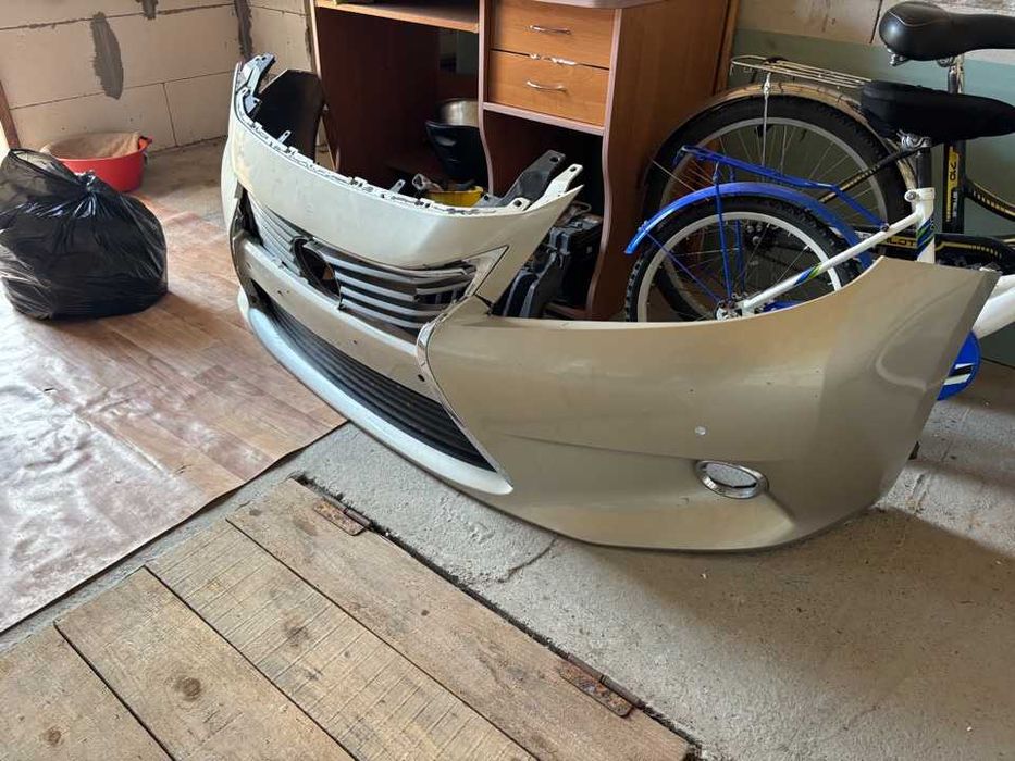 продам Бампер передний Лексус ес 300