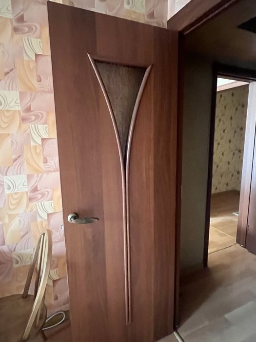 Продам межкомнатные двери