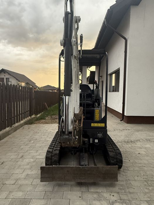 Miniexcavator Bobcat E19 2023 300ore 1.8Tone