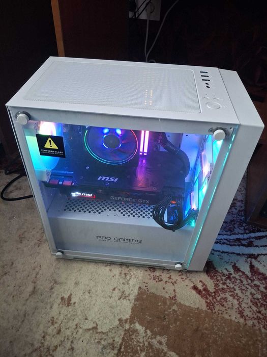Pc GamingRyzen 5 3600 16gb ram GTX 1660TI