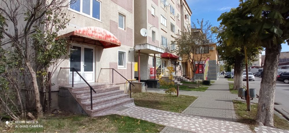 Spațiu comercial de închiriat in Hateg str Sarmizegetusa - langa piata