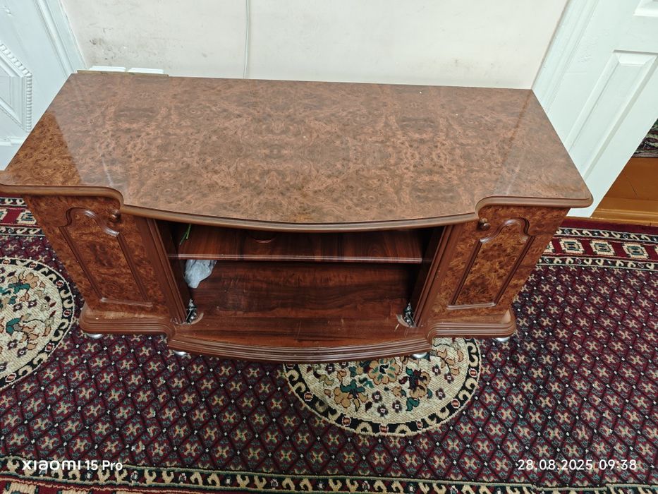 Подставка для телевизора