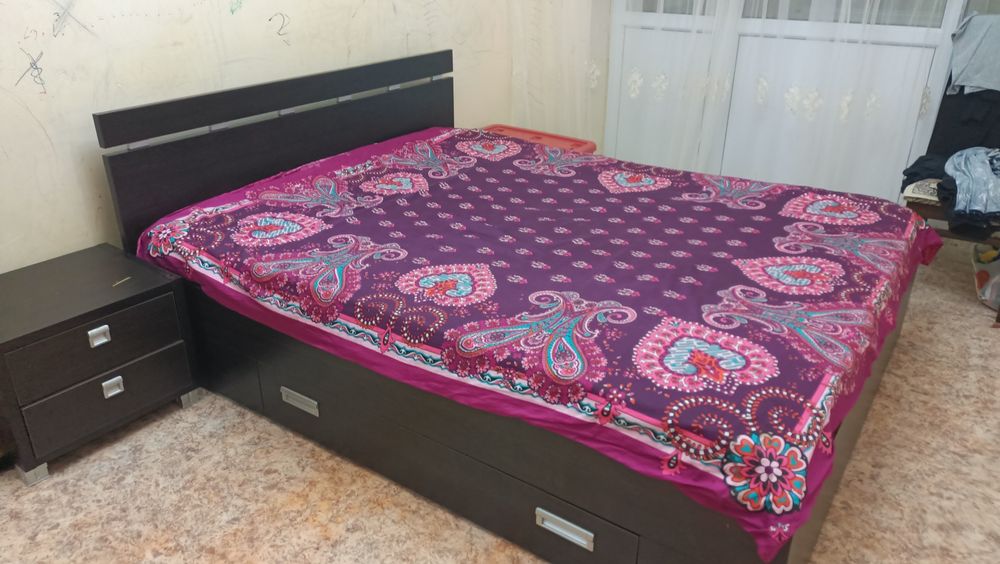 Продам Недорого: 2-х спальную кровать