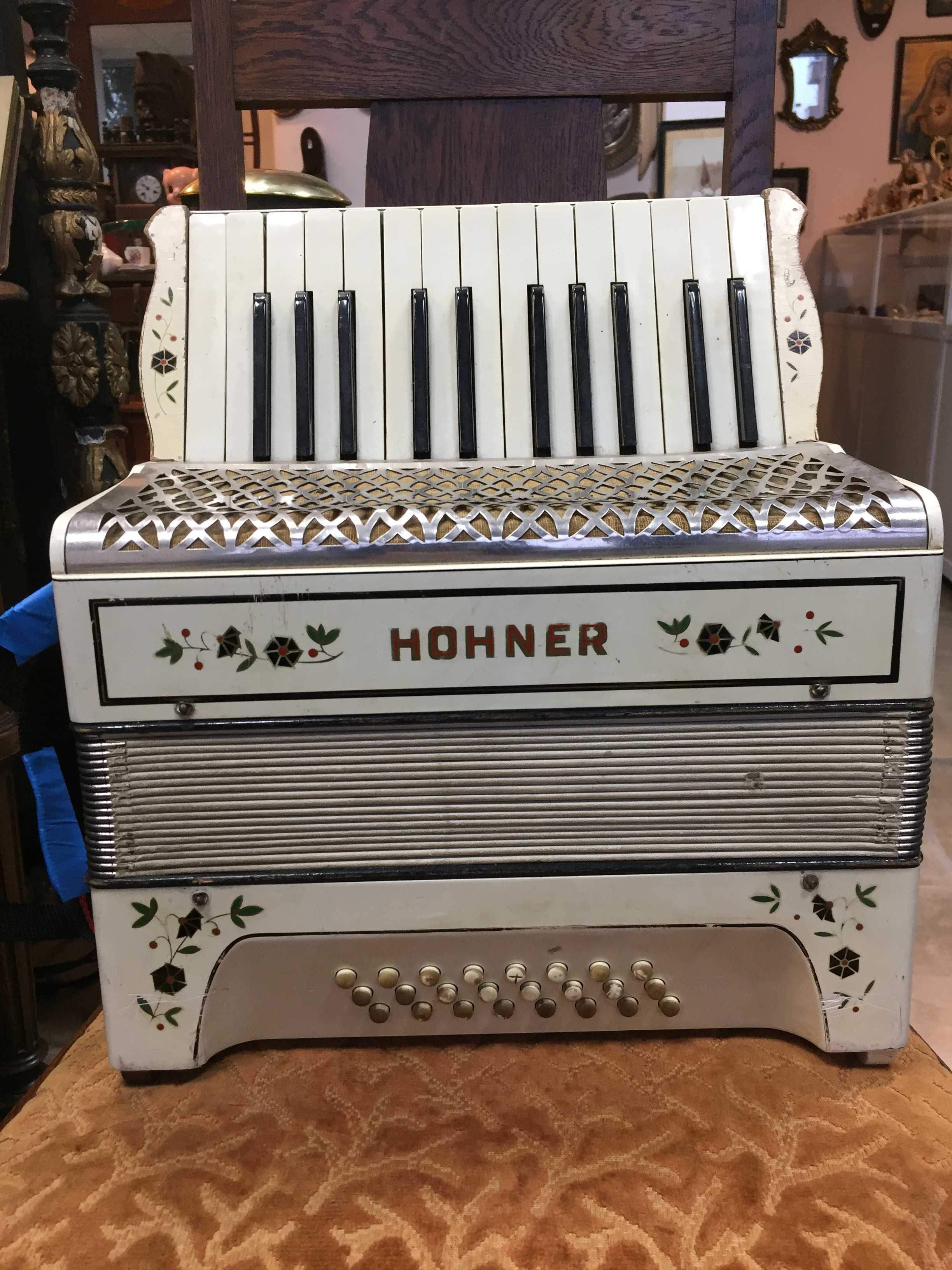 Акордеон HOHNER №3350