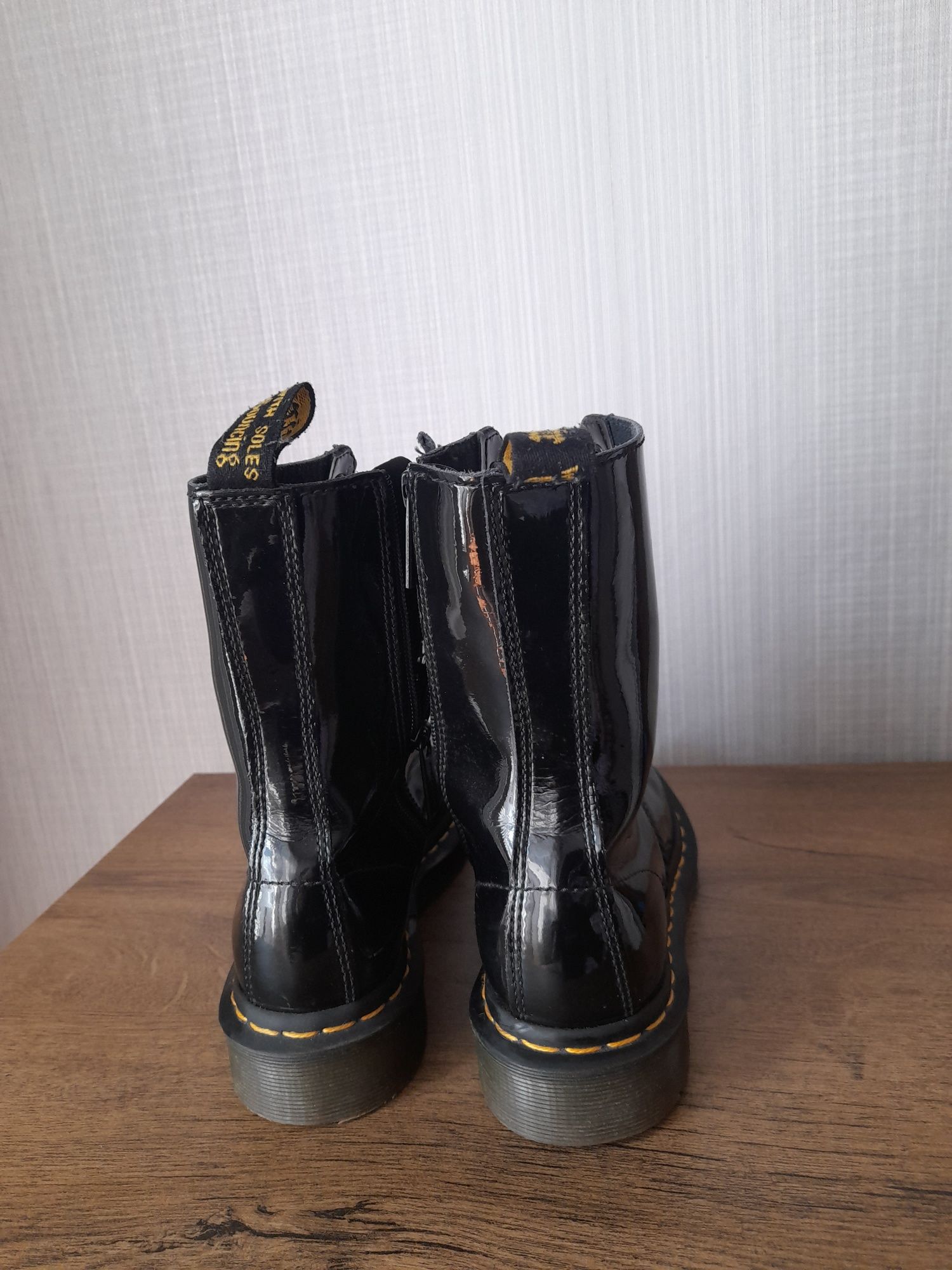 Dr. martens дамски обувки 38 номер.