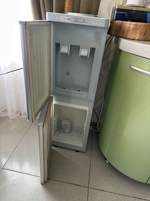 Диспенсер в отличном состоянии