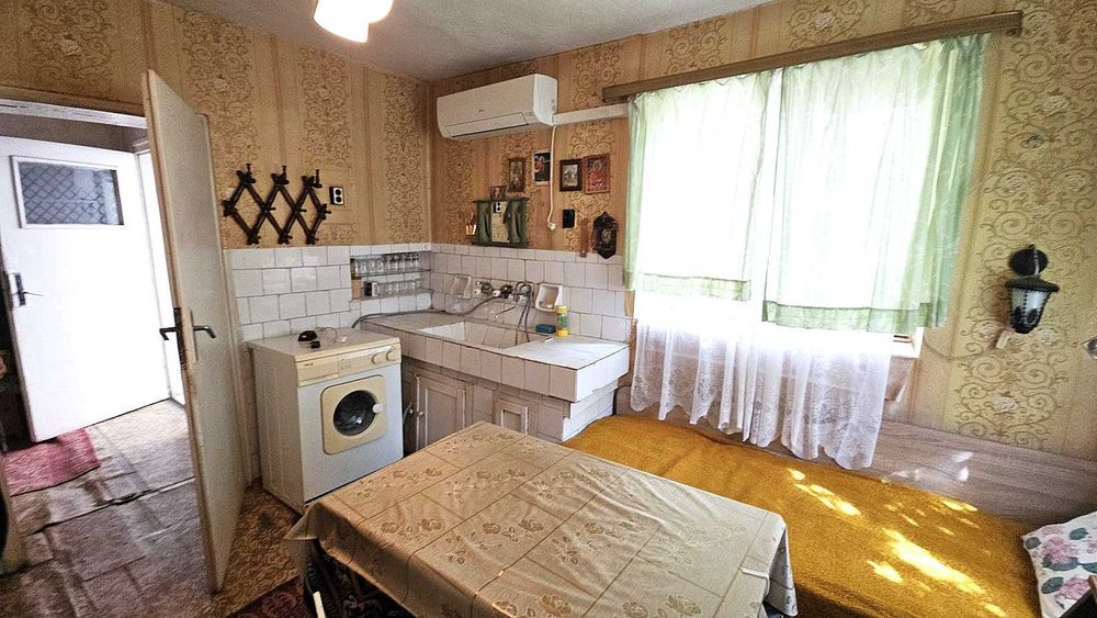 Продава се Къща в Стамболийски - 90 кв.м за 906 €/кв.м - Снимка #2