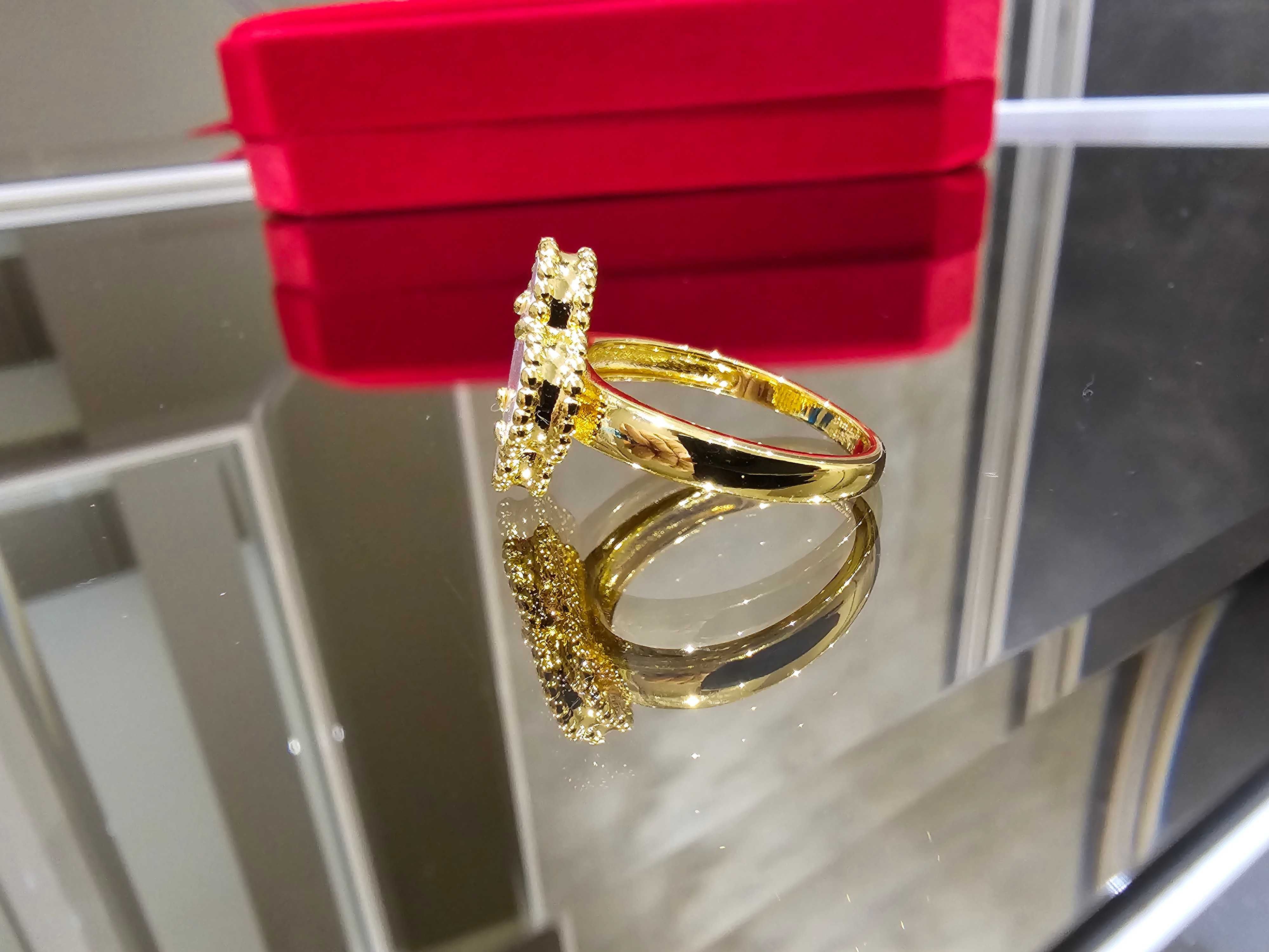 Van Cleef & Arpels VCA Mother Gold Alhambra Clover Дамски Пръстен