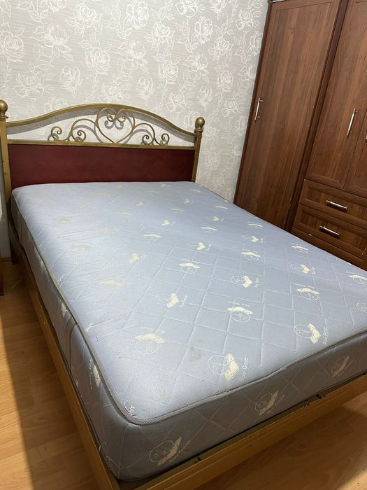 Кровать железная
