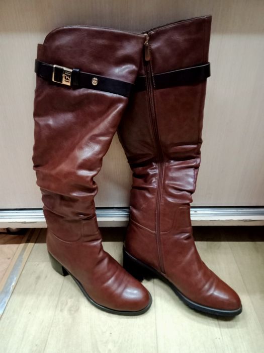 Продам турецкие зимние женские сапоги