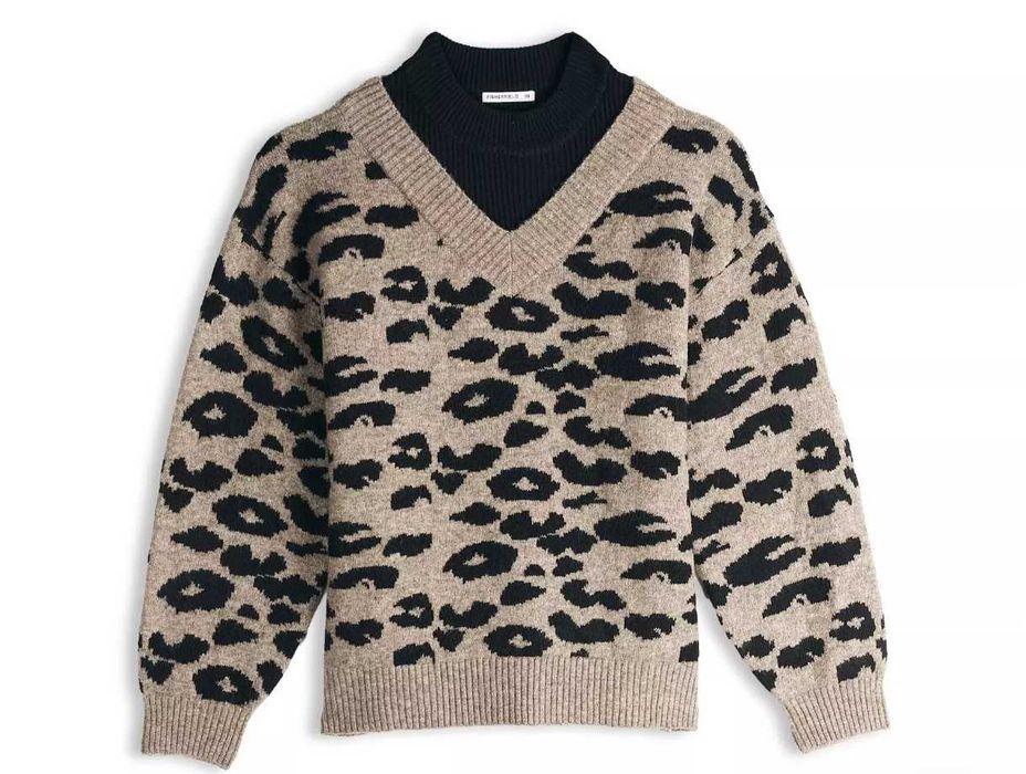 Дамски зимен пуловер