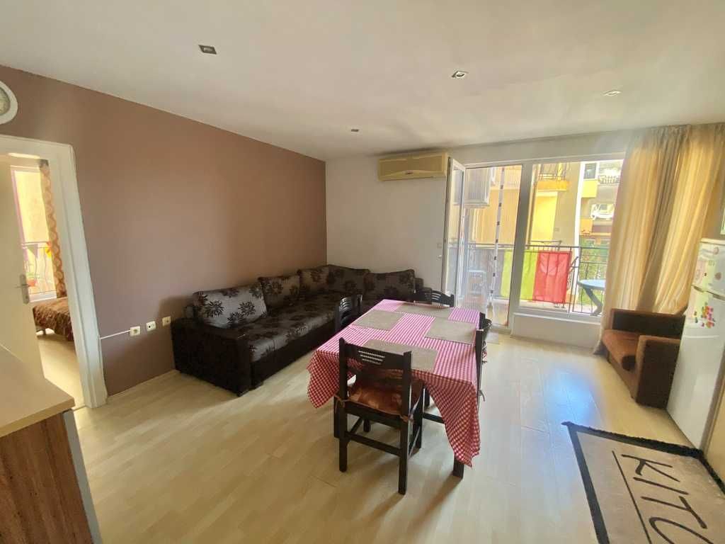 Продава се Тристаен апартамент в Свети Влас - 77 кв.м за 1416 €/кв.м - Снимка #4