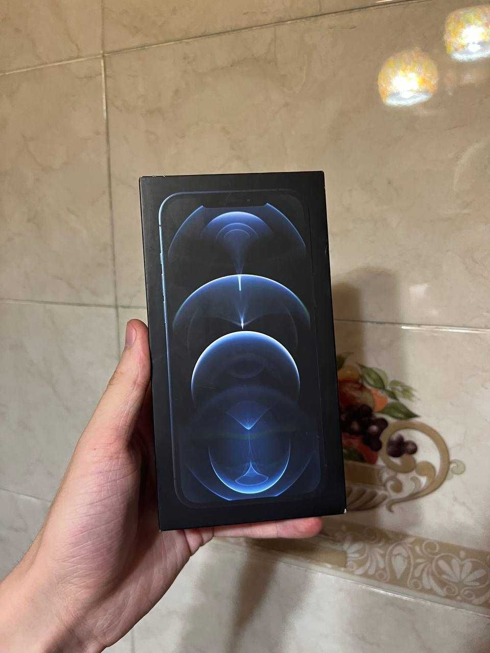 Коробки , упаковки Apple