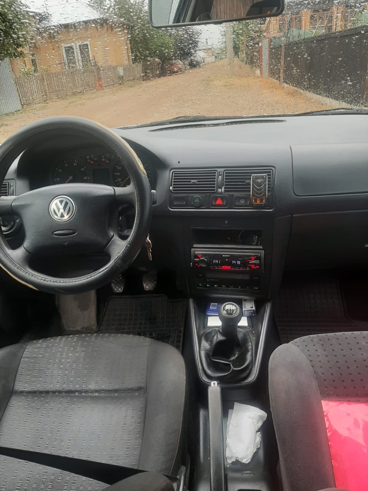 Vînd volkswagen golf 4