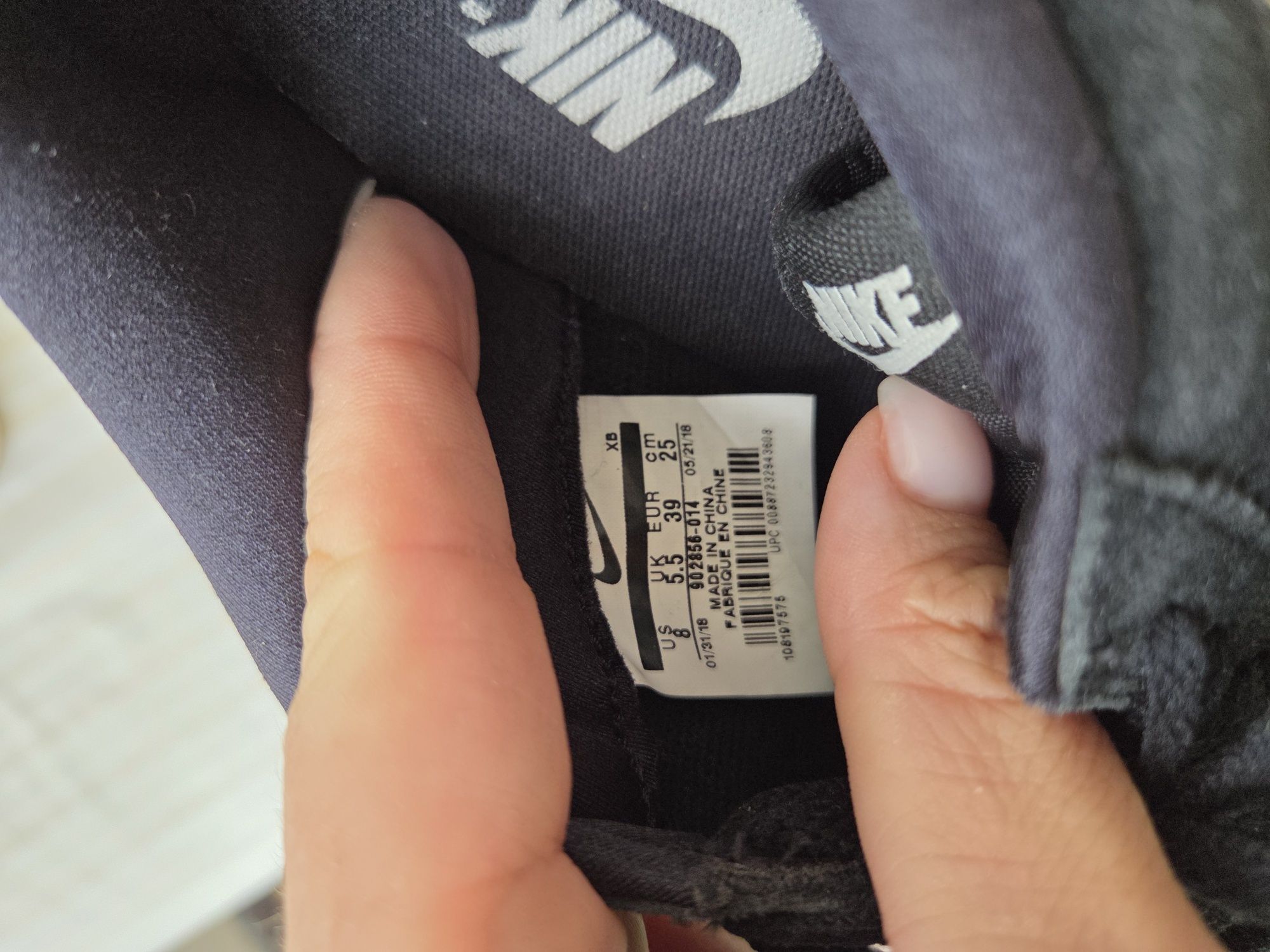Nike дамски маратонки