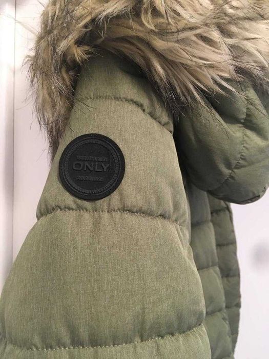 geaca only, S, ca noua