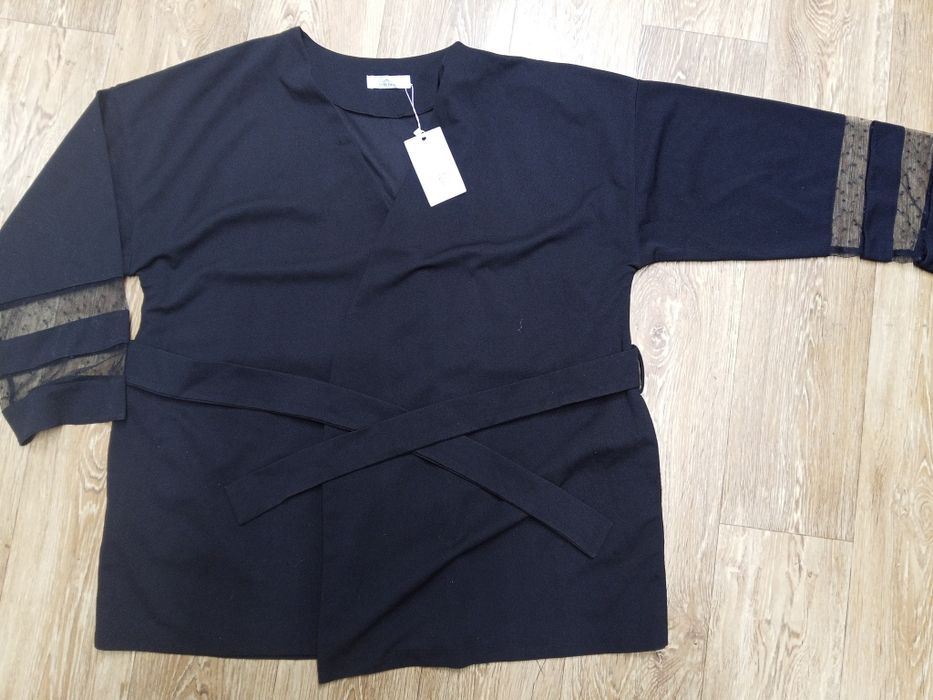 Продам женский костюм 2ку