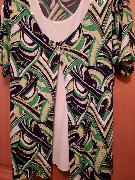 Bluza cu paiete mici și aspect dublu mărimea M