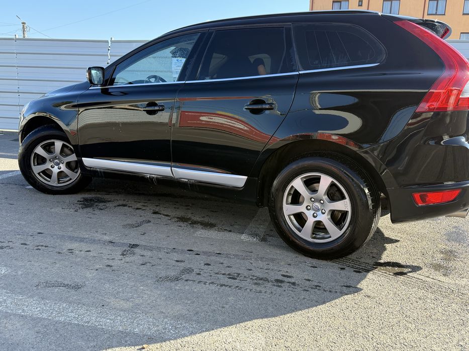 Primul proprietar,Volvo XC60,D5AWDS,2 400,205 CP,4/4